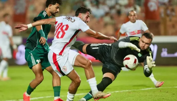 خطأ تحكيمي جدلي في مباراة الزمالك والاتحاد السكندري بالدوري المصري