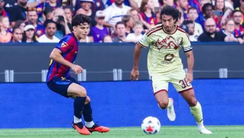 ملايين المشاهدات والمتابعين.. مكاسب الأهلي من مواجهة برشلونة في كأس خوان جامبر
