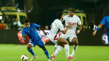 صورة | الأخطاء مستمرة.. لقطة جدلية تساهم في فوز الزمالك على منتخب السويس بتروجيت