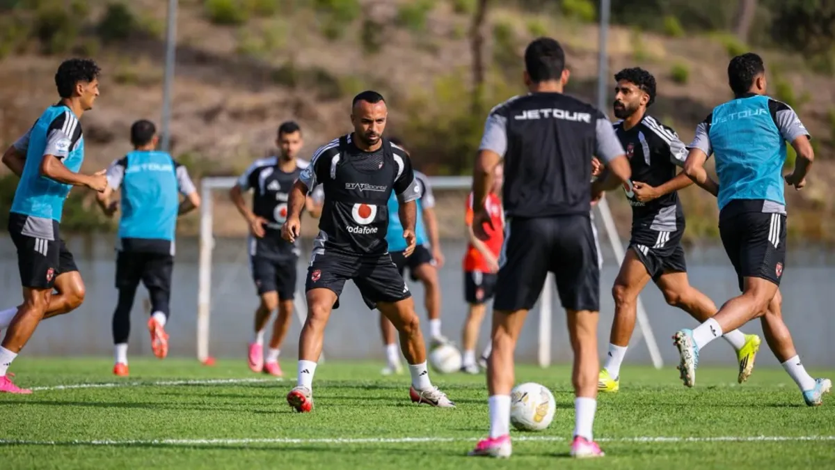 مفاجأة | لولا إيقاف القيد.. لاعب الأهلي كان سينتقل إلى الزمالك