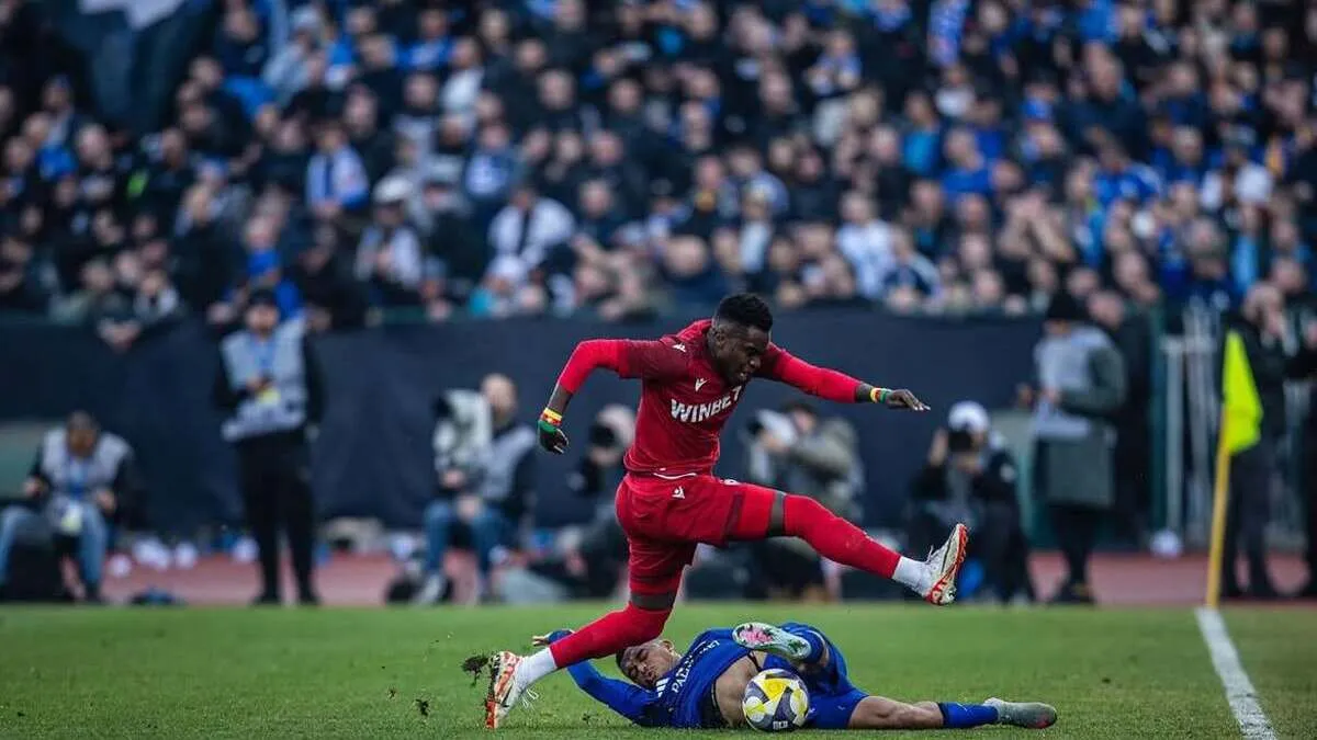 من هو جيمس إيتو لاعب سيسكا صوفيا المرشح للانضمام إلى الأهلي؟