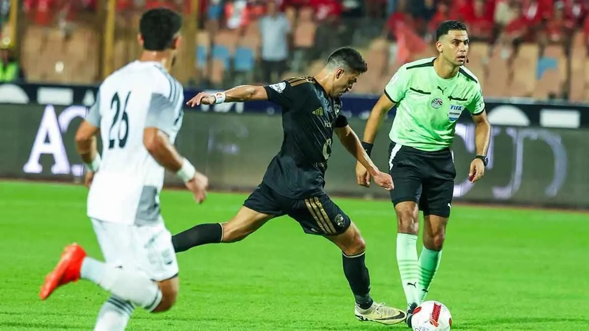 إصابة جديدة في صفوف الأهلي.. وموقف اللاعب أمام سموحة