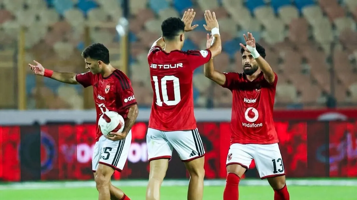فيديو | "يتلاعب بـ جنش".. زيزو يسجل هدف الأهلي الأول أمام أبو قير للأسمدة