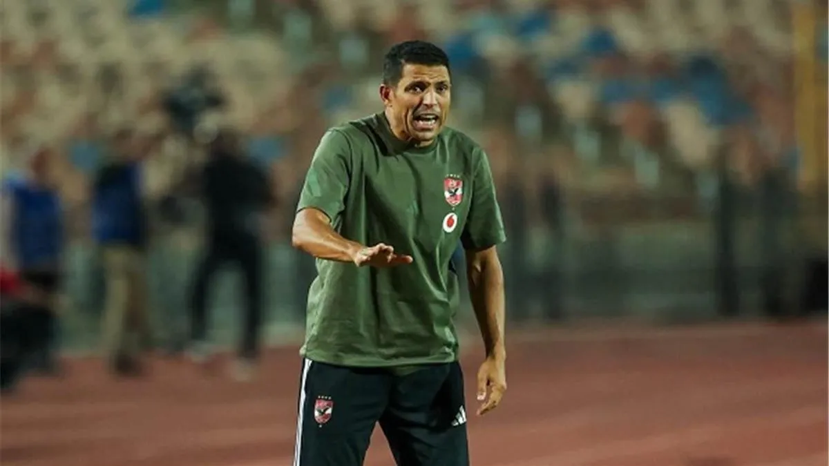 رد فعل مفاجئ من عموتة بعد مباراة سموحة.. وتهديد صريح للاعبي الأهلي