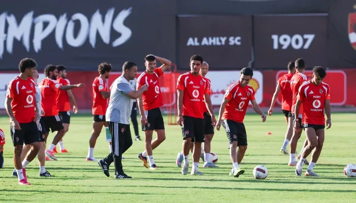 عودة لاعب الأهلي قبل مواجهة المقاولون العرب في الدوري المصري