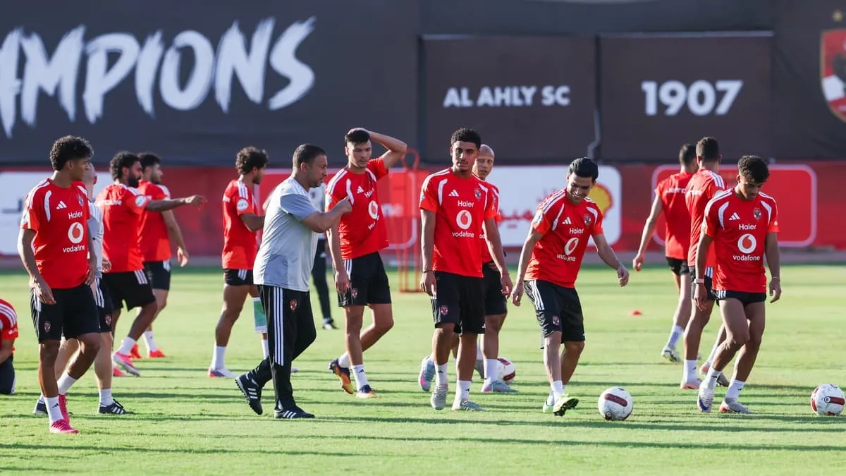 عودة لاعب الأهلي قبل مواجهة المقاولون العرب في الدوري المصري