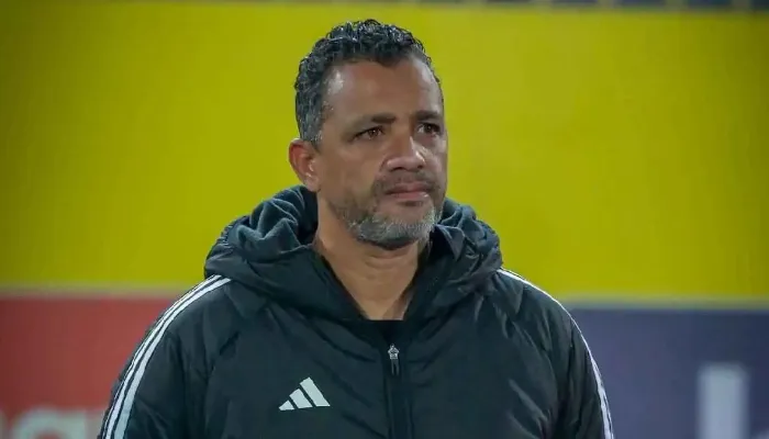 بالأسماء.. سامي قمصان يفرض رقابة لصيقة على 3 لاعبين في الأهلي